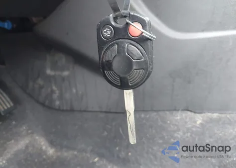 2013 Ford Focus Se z USA, uszkodzony, nr VIN 1FADP3F21DL307002